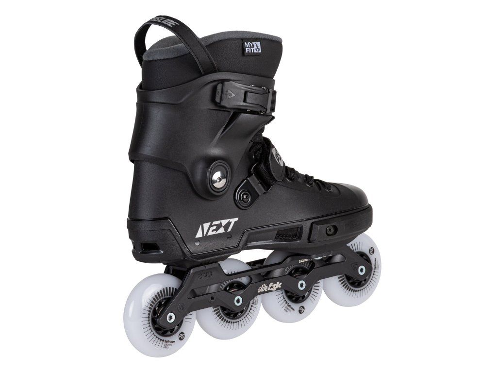 Powerslide Next Black 80 – detail Kizer Clipper přezky, V-Power pásku a voskovaných tkaniček