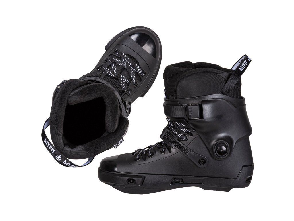 Powerslide Next Black Boot 2.0 – mikroregulační Time přezka a voskované tkaničky